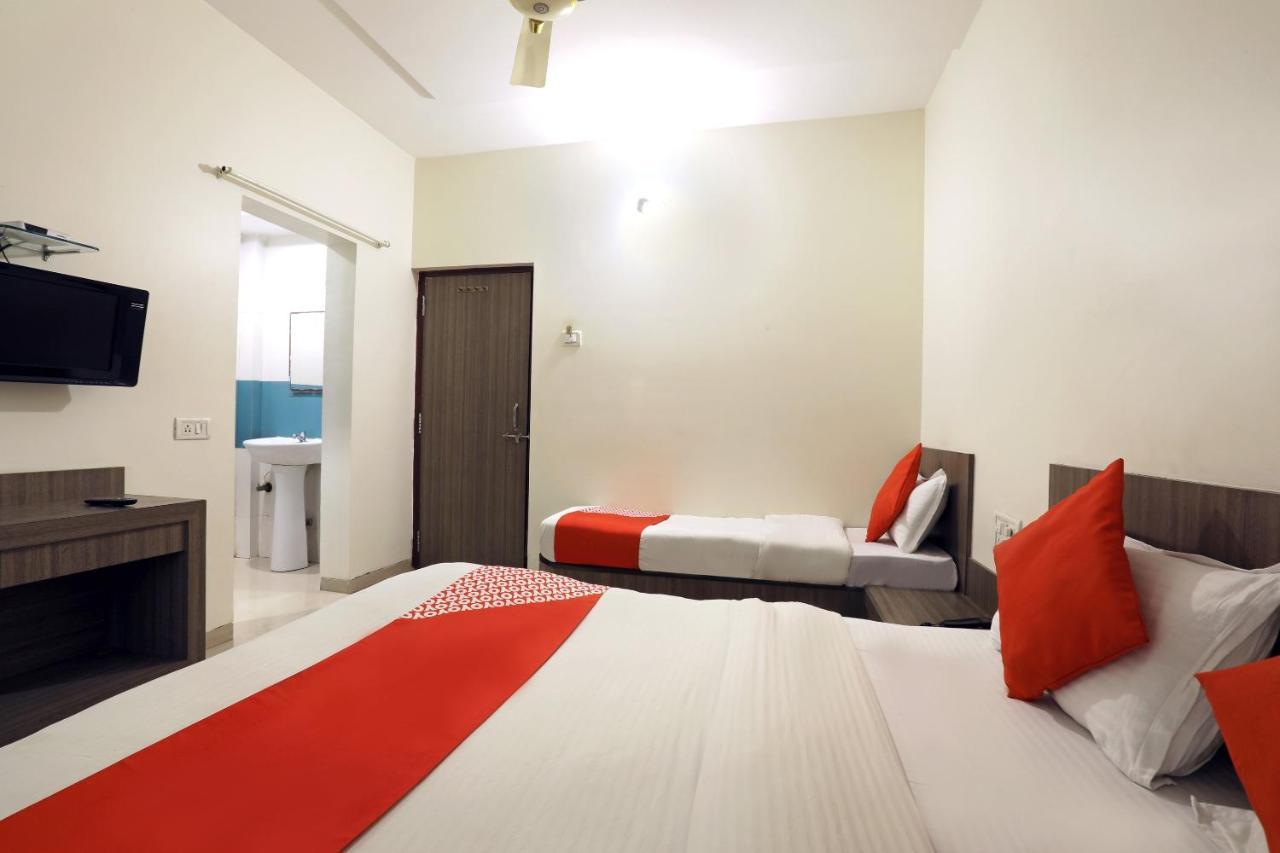 Oyo 4198 Hotel Shri Sai Murli Shirdi Extérieur photo